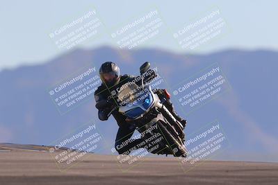 media/Nov-06-2023-Moto Forza (Mon) [[ce023d0744]]/3-Intermediate Group/Session 5 (Turn 9)/